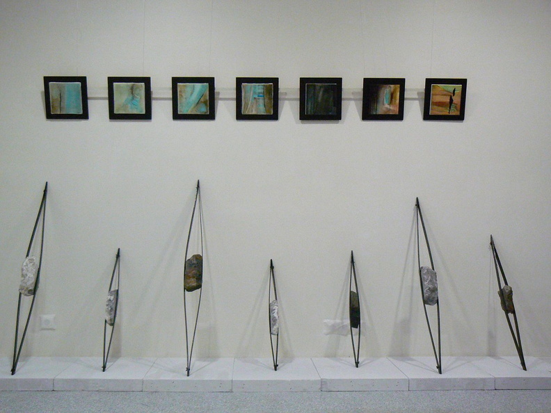 JADE et Monique Dulac exposent Aux Portes du Château.
Peintures, sculptures acier, Graphismes, collages aux pieds du Château des Ducs de Bretagne. ExpoChateau4.JPG